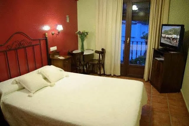 Hostal El Escudo De Mijas 0*,