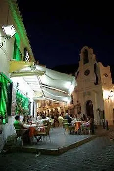 Hostal El Escudo De Mijas Guest house